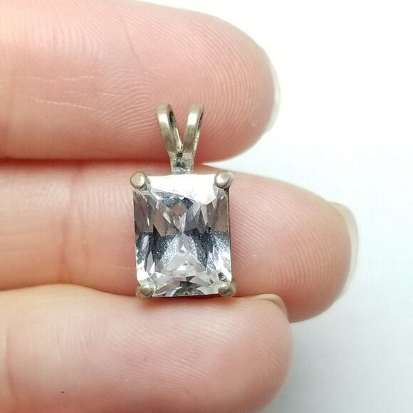 Vintage Sterling Silver Emerald Cut CZ Pendant, Sparkly Charm, Nice Size - Picture 7 of 7